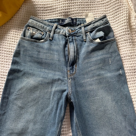 HIGH RISE HOLLISTER DAD JEANS - Picture 2 of 5